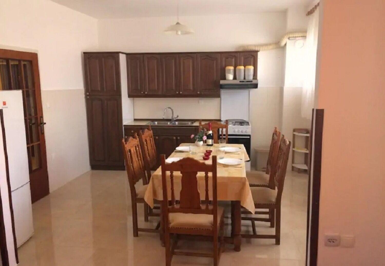 Apartments And Rooms Ognjen - Family Apartments With Free Parking Бетина Екстер'єр фото